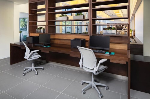 Executive King Suite Near Buds Auto Parts MIA 8 Luxury Bookings