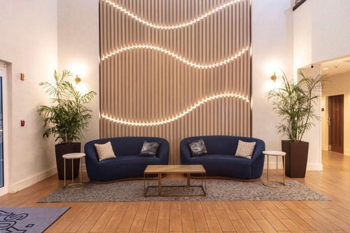 King Room Near Airpark Plaza MIA 5 Luxury Bookings