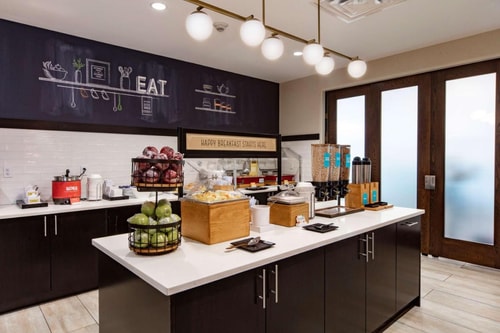 King Room Near Airpark Plaza MIA 9 Luxury Bookings