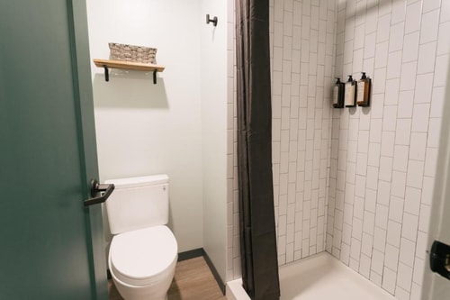 Classic Twin Room Near Tree House Rooftop WDC 3 Luxury Bookings