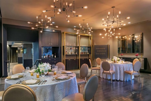 Deluxe King Room Near CBR Bar CHI 9 Luxury Bookings