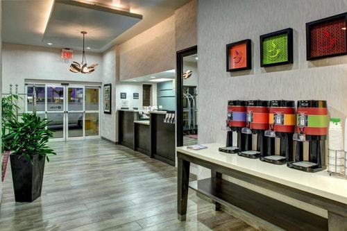 Double Room Near Coral Bagels MIA 7 Luxury Bookings