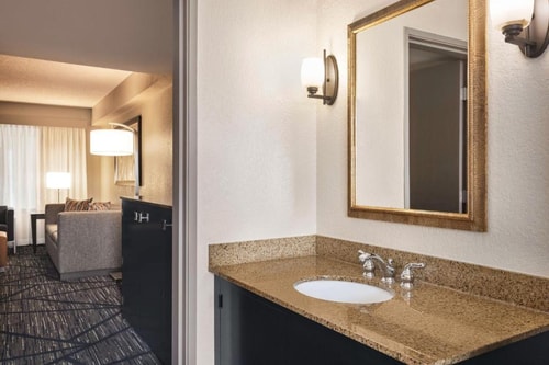 King Suite Near Supermix Airport Plant MIA 6 Luxury Bookings