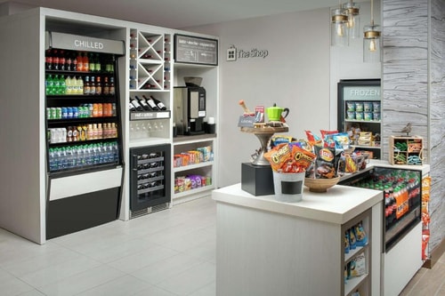 King Room Near HVACservie MIA 7 Luxury Bookings