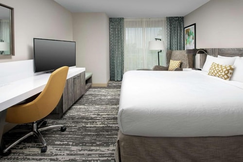 King Room Near HVACservie MIA 1 Luxury Bookings