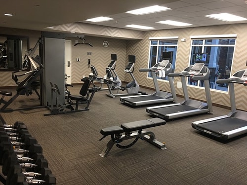 King Studio Near Chevron LAS 13 Luxury Bookings