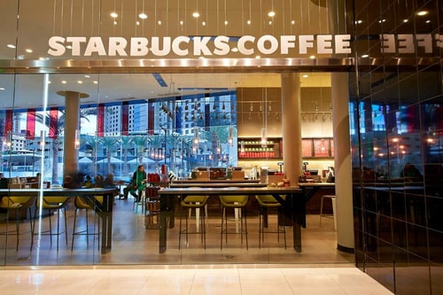 Superior Plus King Studio Near Starbucks LAS 8 Luxury Bookings