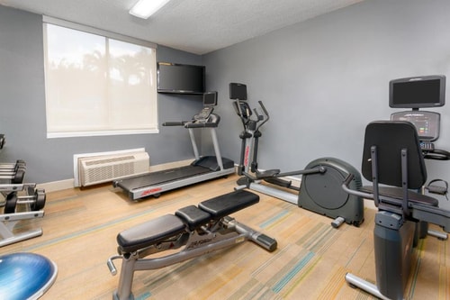 Standard King Room Near Belmira Trout Seafood MIA 7 Luxury Bookings