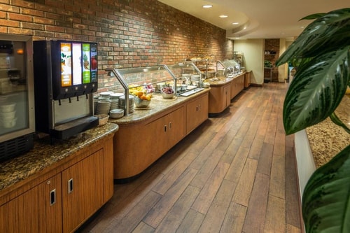 Standard Queen Room Near Tickets of America MIA 11 Luxury Bookings