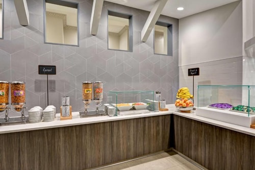 King Suite Near The Home Depot MIA 10 Luxury Bookings