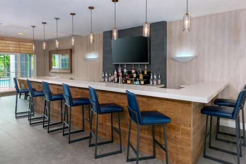 Standard Room Near Univision Newsport MIA 7 Luxury Bookings