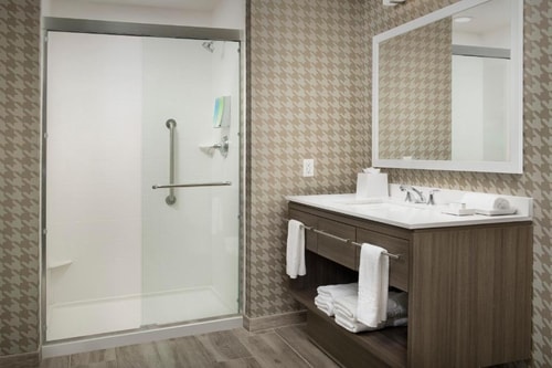 Studio King Suite Near Westend Shopping Center MIA 10 Luxury Bookings