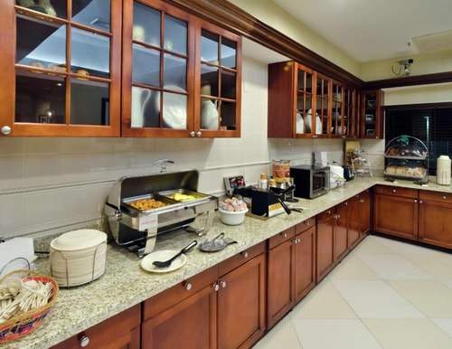 King Suite Near Soya Sushi Bar MIA 11 Luxury Bookings