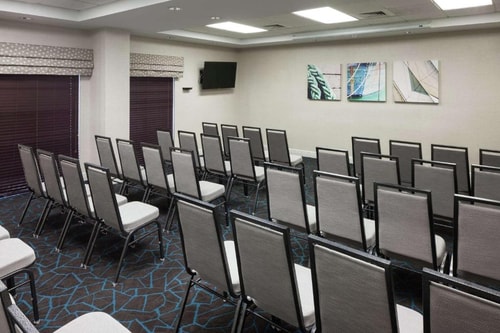King Suite Near Soya Sushi Bar MIA 14 Luxury Bookings
