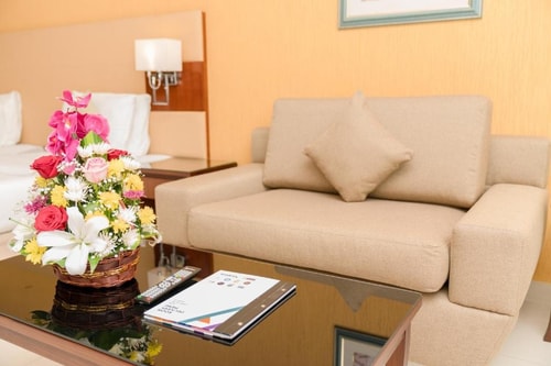 Deluxe Studio Near Reef Mall By Luxury Bookings 5 Luxury Bookings