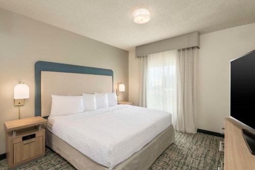 King Suite Near Nicklaus Children Health Systm MIA 2 Luxury Bookings