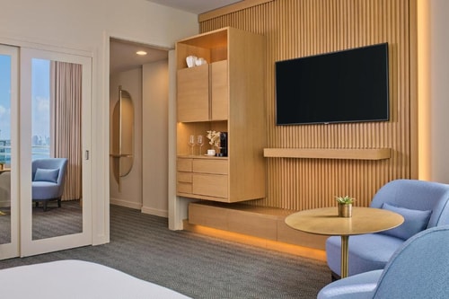 King Room Near Craft Brickell MIA 4 Luxury Bookings