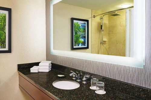 Traditional King Room Near 360 CHI 7 Luxury Bookings