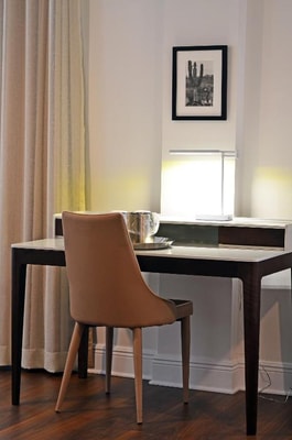 Deluxe King Room Near Mercantil Center MIA 5 Luxury Bookings