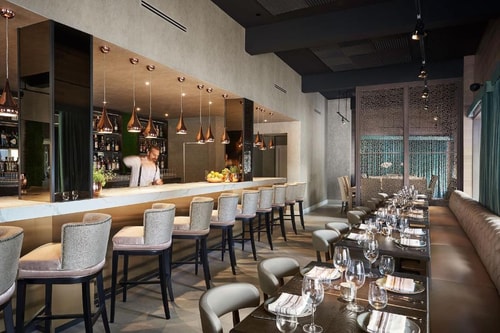 Deluxe King Room Near Mercantil Center MIA 6 Luxury Bookings