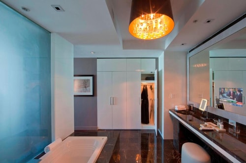 Guest Room Near Synergy Mental Wellness MIA 7 Luxury Bookings