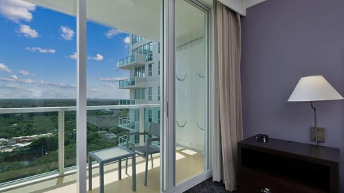 King Room Near Primary Bar Management MIA 11 Luxury Bookings