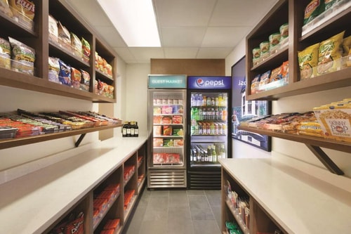 One Bedroom Suite Near Panda Express MIA 11 Luxury Bookings