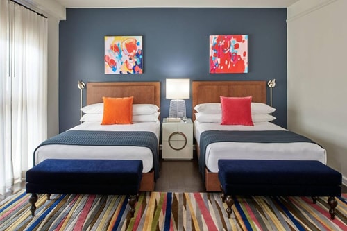 King Or Twin Guest Room Near Panera Bread MIA 1 Luxury Bookings