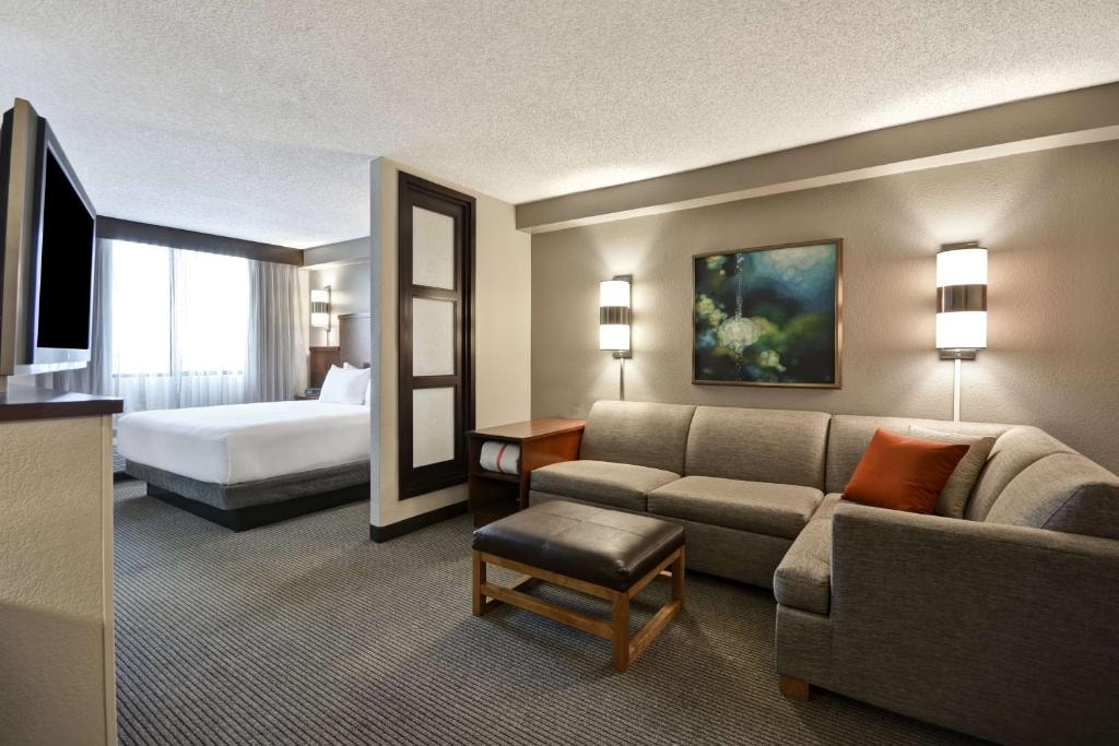 King Room Near Golden Trust Insurance MIA Luxury Bookings