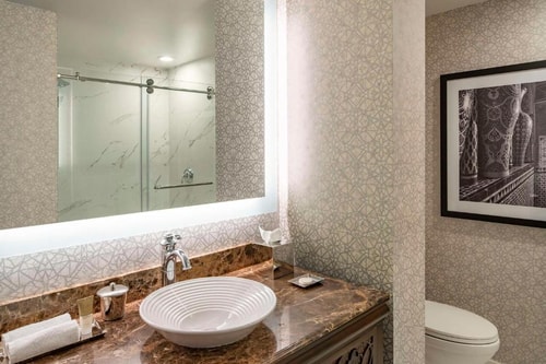 King Room Near Coral Gables Museum MIA 7 Luxury Bookings