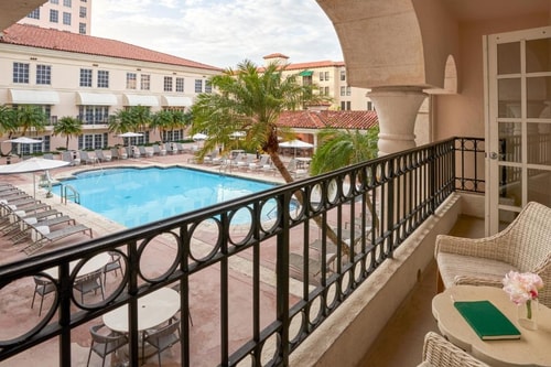 King Room Near Coral Gables Museum MIA 6 Luxury Bookings