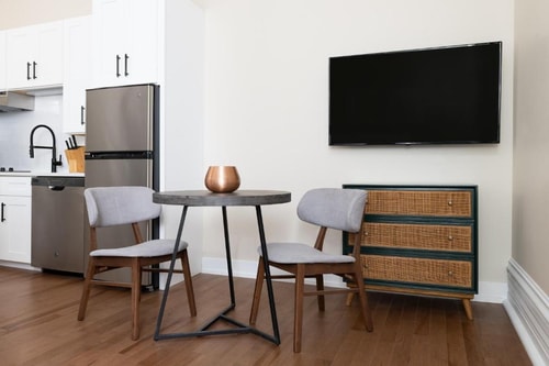 Studio Near Kendall College CHI 7 Luxury Bookings