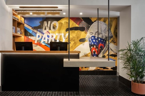 King or Twin Room Near Policia Nacional WDC 8 Luxury Bookings