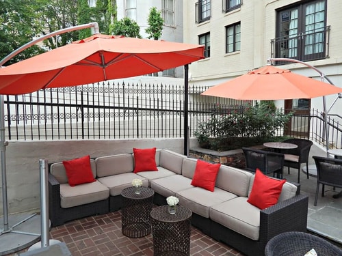 Deluxe King Room Near Embassy of Malta WDC 6 Luxury Bookings