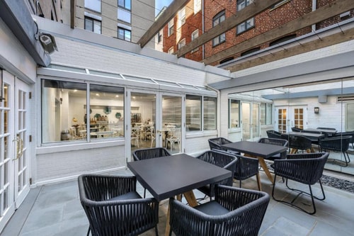 Deluxe King Room Near Embassy of Malta WDC 12 Luxury Bookings