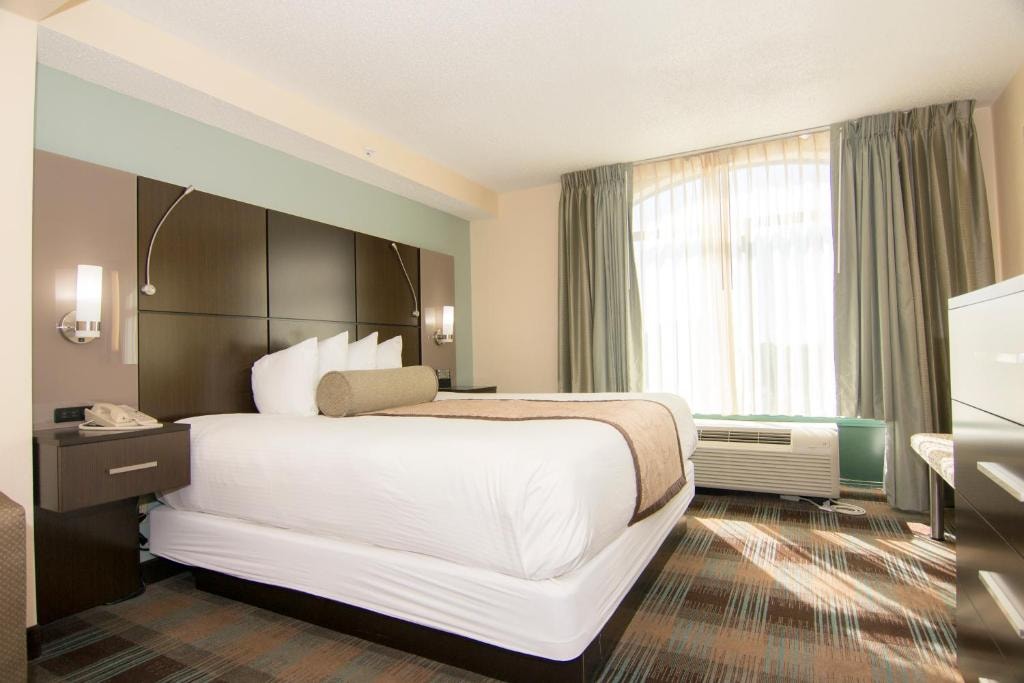 King Studio Su Near Epic Theatres At Lee Vista ORL Luxury Bookings