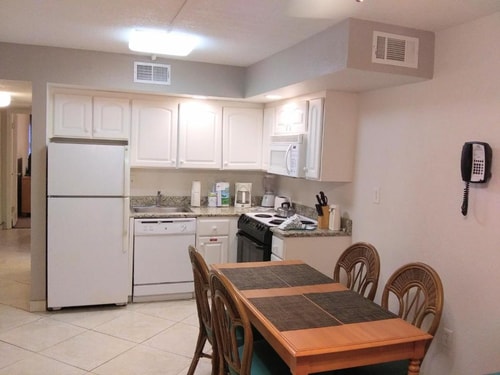 One Bedroom Apartment Near Lake Wilson ORL 6 Luxury Bookings