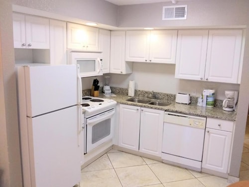 One Bedroom Apartment Near Lake Wilson ORL 5 Luxury Bookings