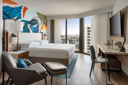 King Room Near Trinity Cathedral MIA Luxury Bookings