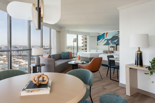 King Room Near Trinity Cathedral MIA 9 Luxury Bookings