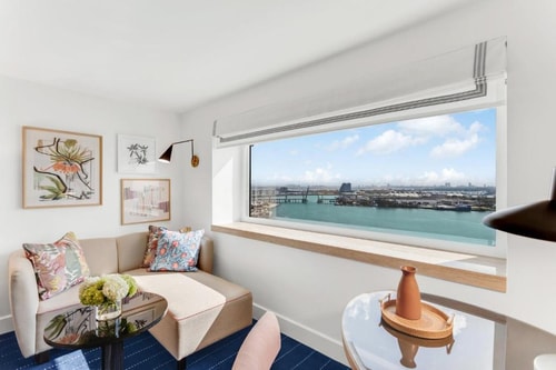 Classic King Room Near Marshalls MIA 10 Luxury Bookings