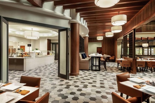 King Suite Near Resort Gaming Group LAS 6 Luxury Bookings