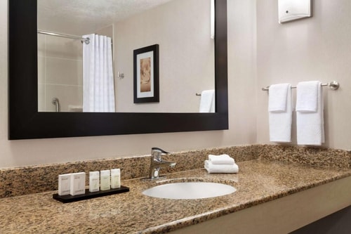 King Suite Near Resort Gaming Group LAS 3 Luxury Bookings