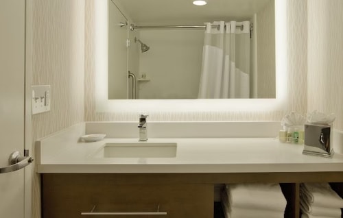 Standard Room Near Brockton Towers WDC 2 Luxury Bookings