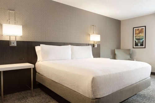 King Room Near Triangle Park WDC Luxury Bookings