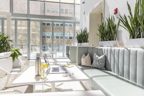 One Bedroom Apartment Near Formal Gardens CHI 8 Luxury Bookings