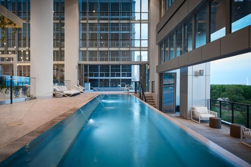 One Bedroom Apartment Near Formal Gardens CHI 12 Luxury Bookings