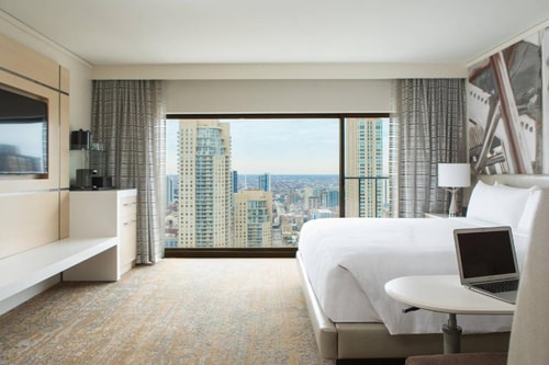 Guest Room Near Multicultural Center CHI 1 Luxury Bookings