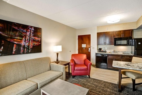 One Bedroom Suite Near Thomas Circle Park WDC 4 Luxury Bookings