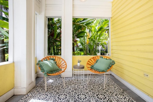 Standard Queen Room Near Jose Marti Park MIA 6 Luxury Bookings